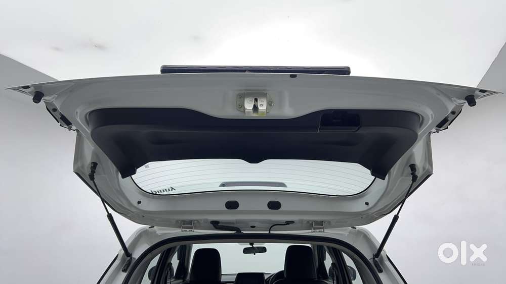 Maruti Suzuki Vitara Brezza 1.5 Lxi, 2023, Petrol