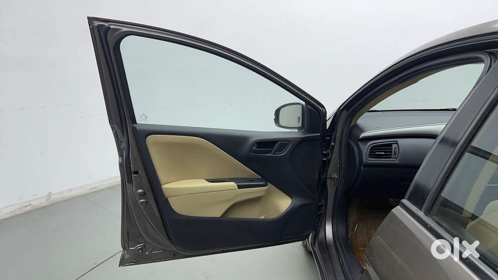 Honda City I-vtec Cvt Zx, 2016, Petrol