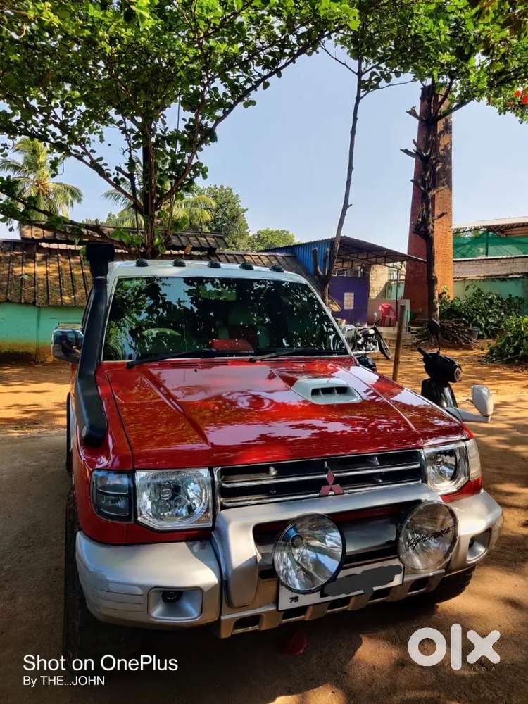 Mitsubishi Pajero Sfx 2012