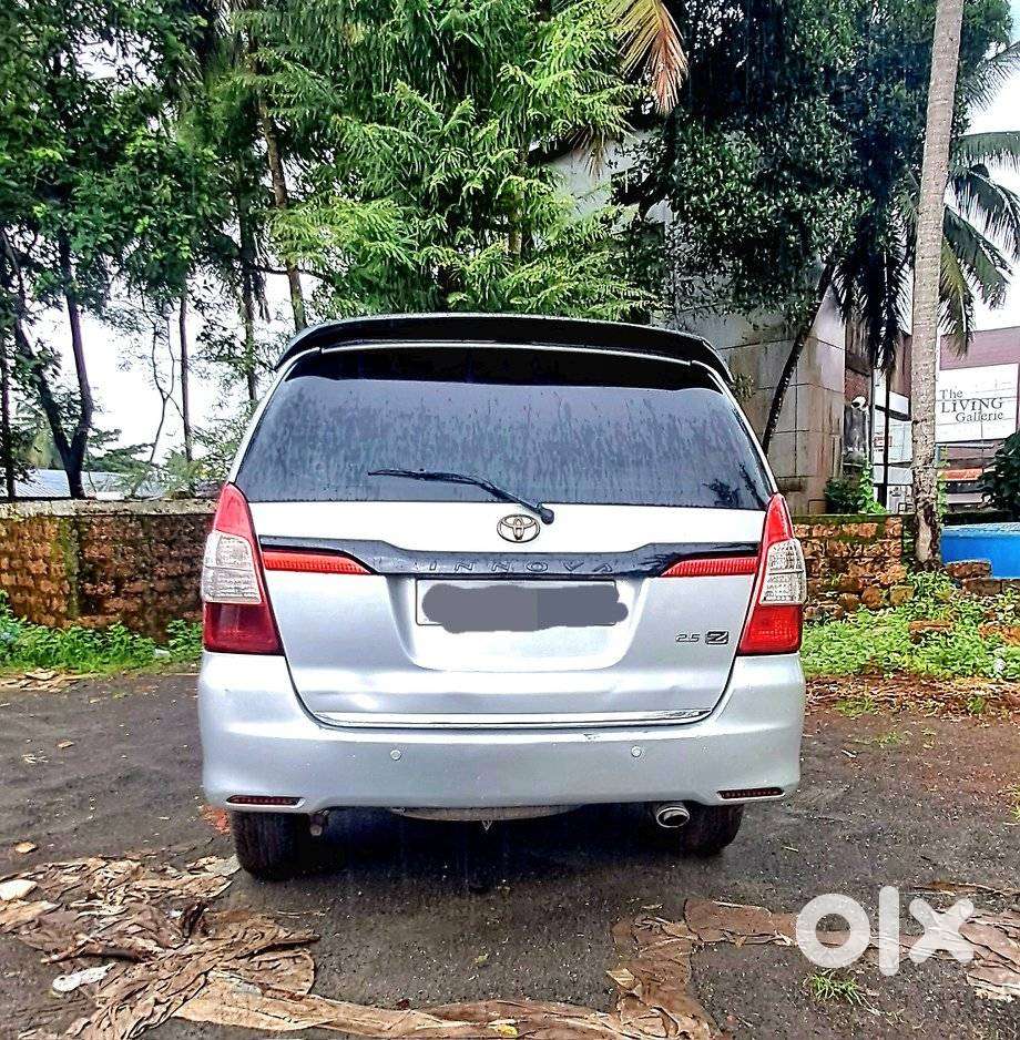 Toyota Innova 2.5 Z Diesel 7 Seater Bs Iv, 2014, Diesel