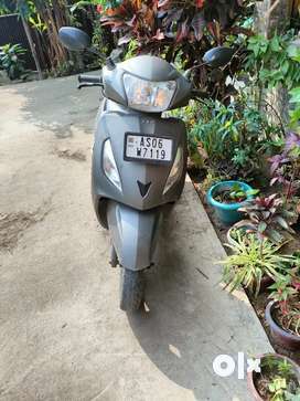 Olx scooty best sale near me