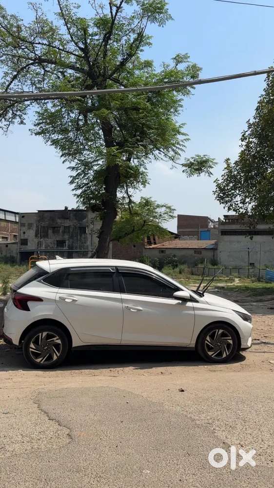 Hyundai New I20 2022 Diesel 40000km Driven All Company Record