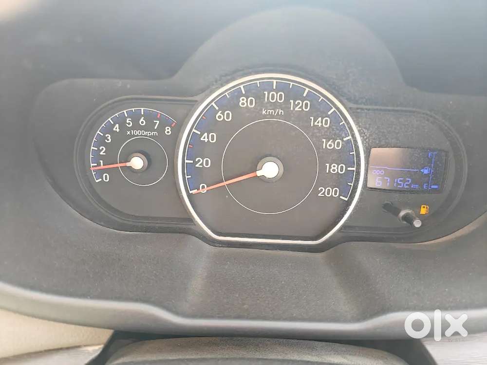 Hyundai I10 2011 Petrol Well Maintained With Service Record