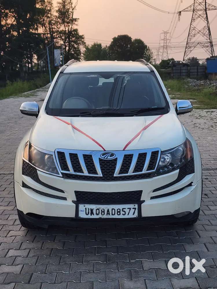 Mahindra Xuv W8
Airbags 
Central Lock 
Cruise Control