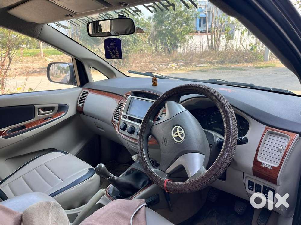 Toyota Innova 2014 Diesel Good Condition Very Nice Maintained