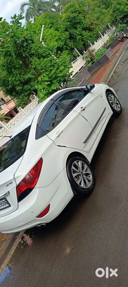 Hyundai Verna Sx Crdi 2014 Model