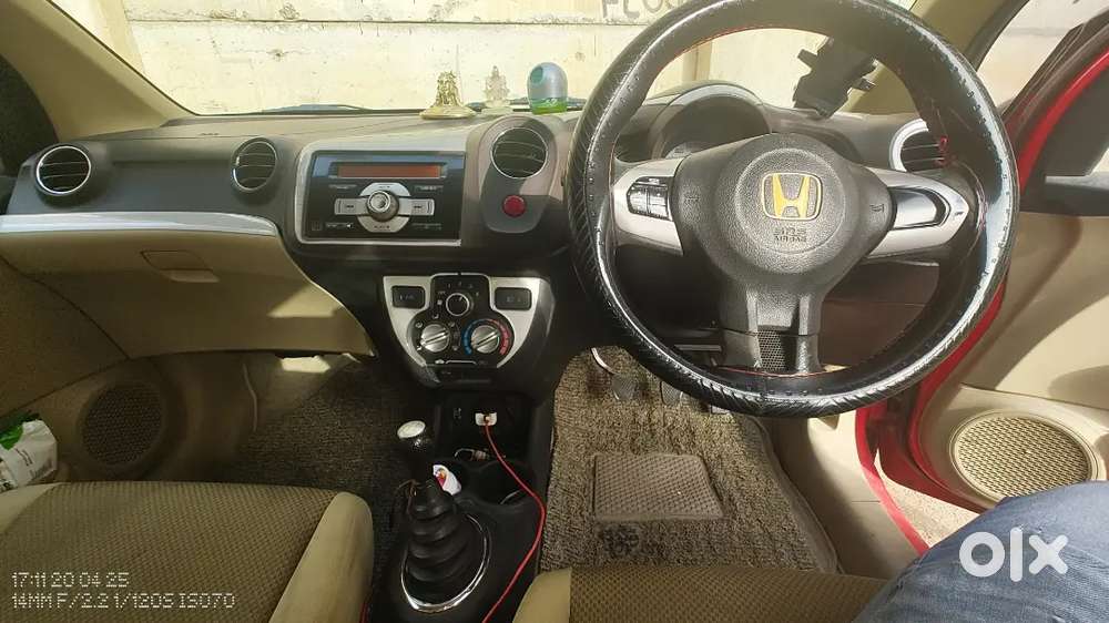 Honda Brio 2011 Year Car With Cng