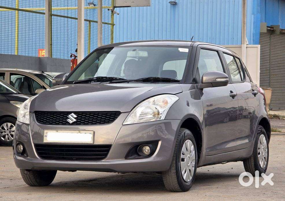 Maruti Suzuki Swift Vxi + Manual, 2012, Petrol