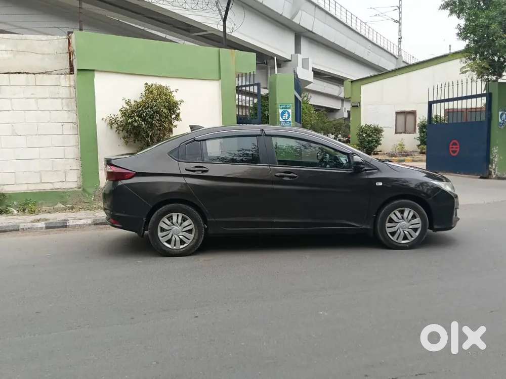 Honda City Zx 2015 Petrol 82000 Km Driven