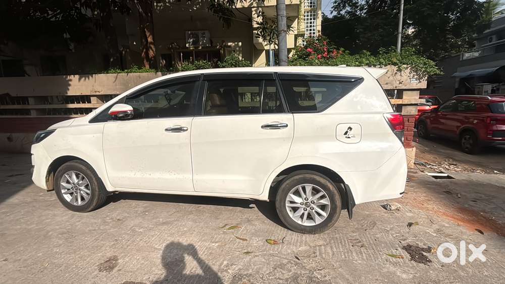 Toyota Innova Crysta 2018 Diesel Well Maintained