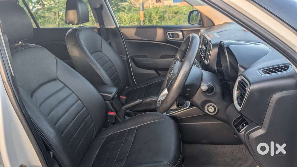 Hyundai Venue S (o) 1.2 Petrol Knight Edition, 2021, Cng & Hybrids
