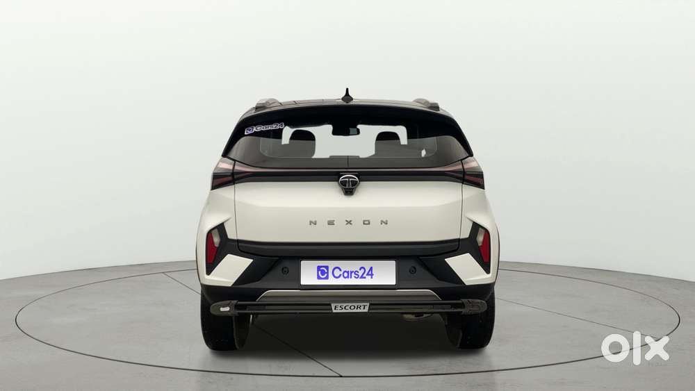 Tata Nexon Fearless S Purple 1.2 Revotron Petrol 6mt Dual Tone, 2024..