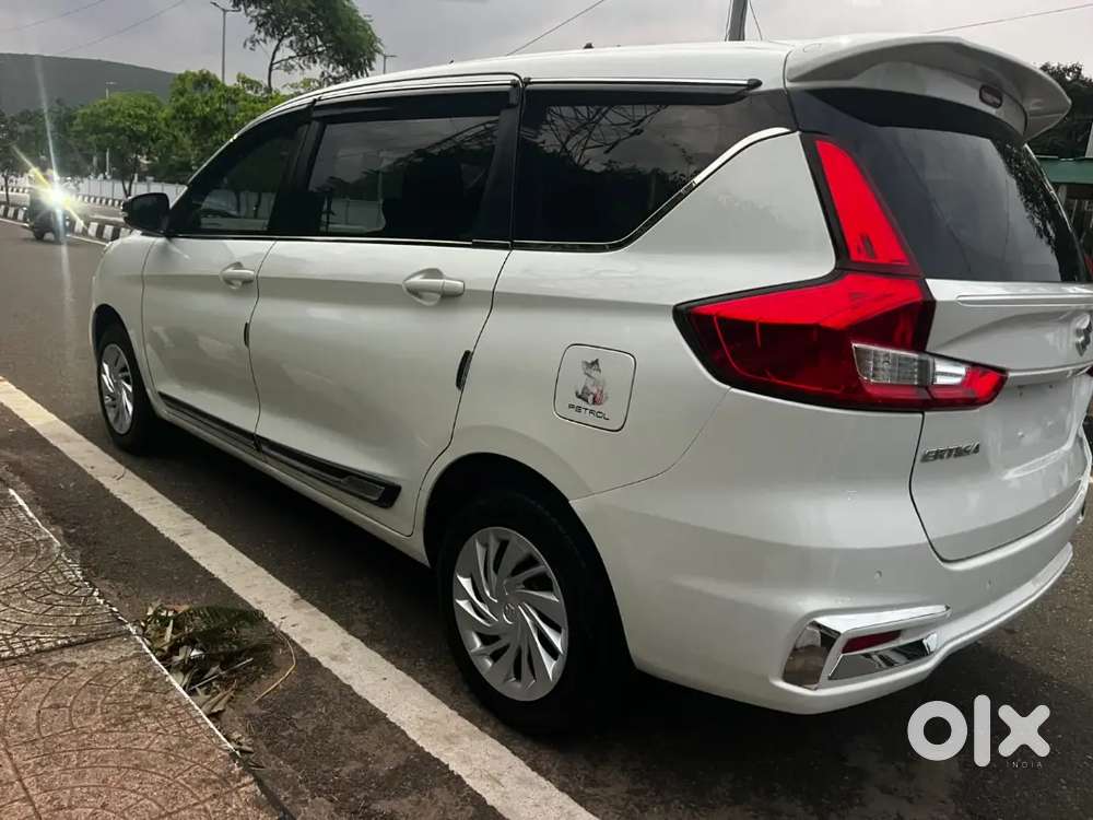 Maruti Suzuki Ertiga 2023 Second-owner Manual