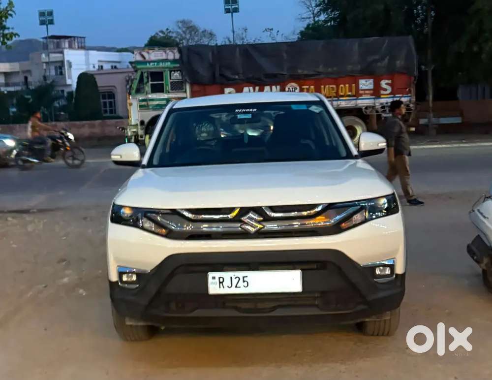 Maruti Brezza Lxi 2025 Cng