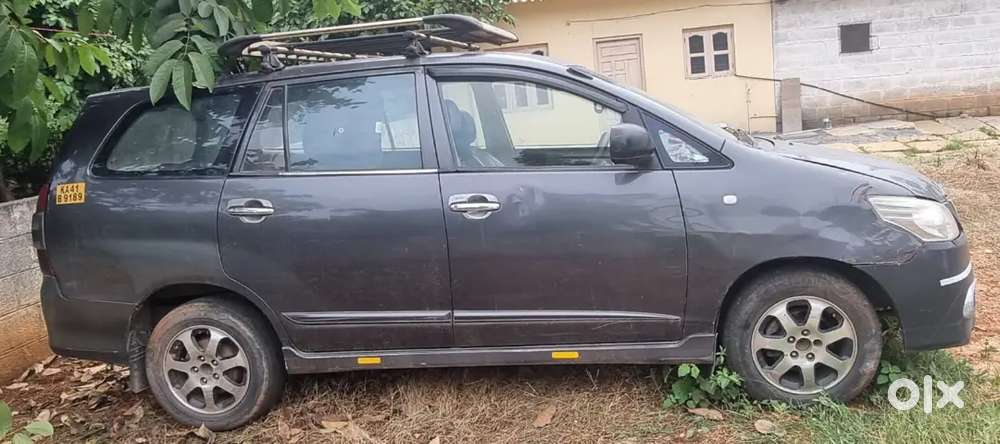 Toyota Innova 2015