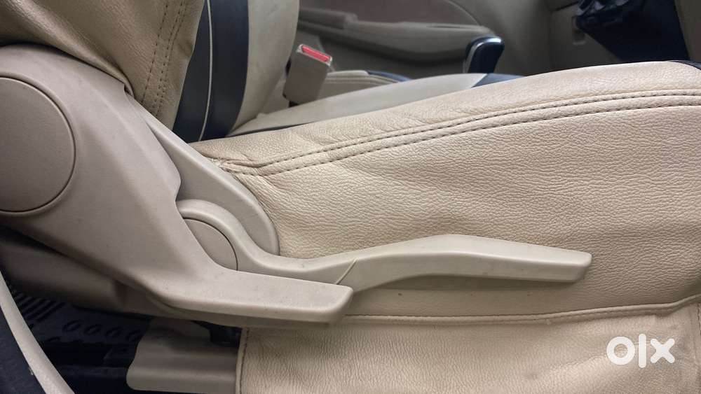 Maruti Suzuki Swift Dzire Amt Vxi, 2018, Petrol