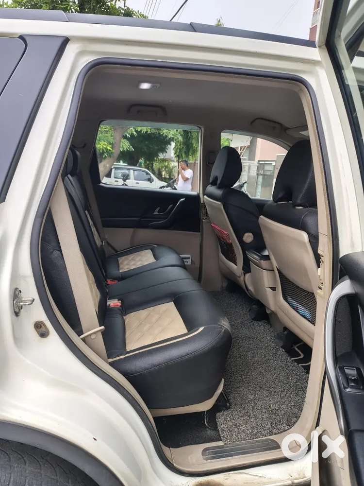 Mahindra Xuv500 Diesel 2015 - Well Maintained, Single Hand  Driven