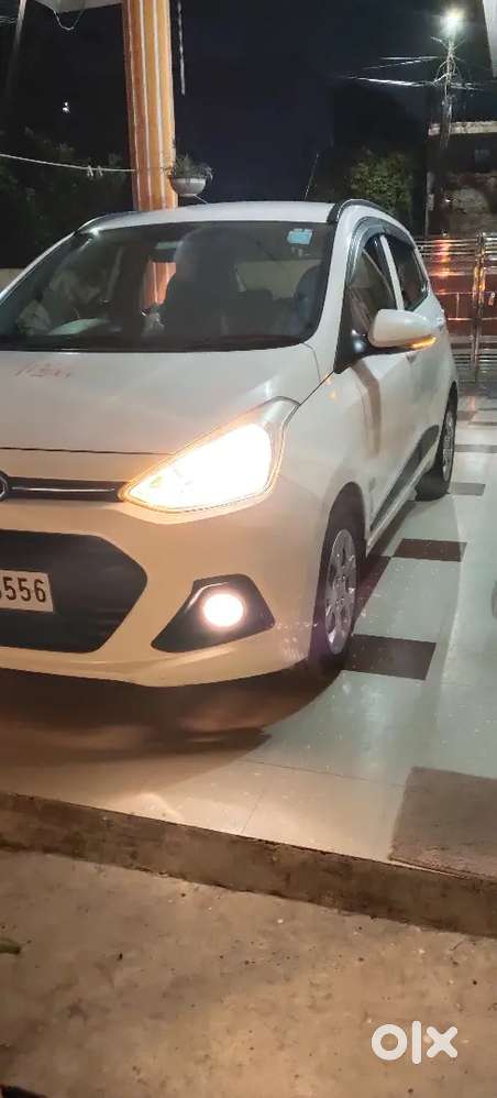 Hyundai Grand I10 Sportz November 2015