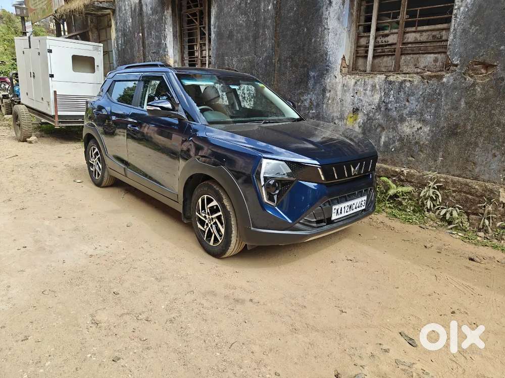 Mahindra Xuv300 2025 Ax5