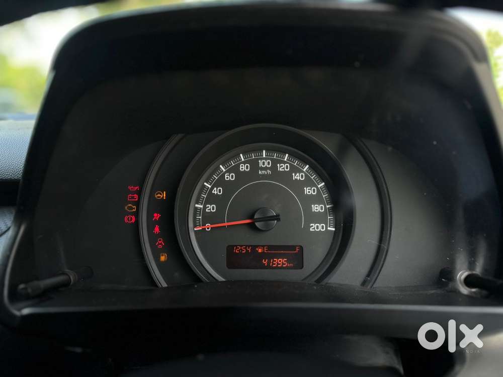 Maruti Suzuki Swift 1.2 Vxi (o), 2021, Petrol