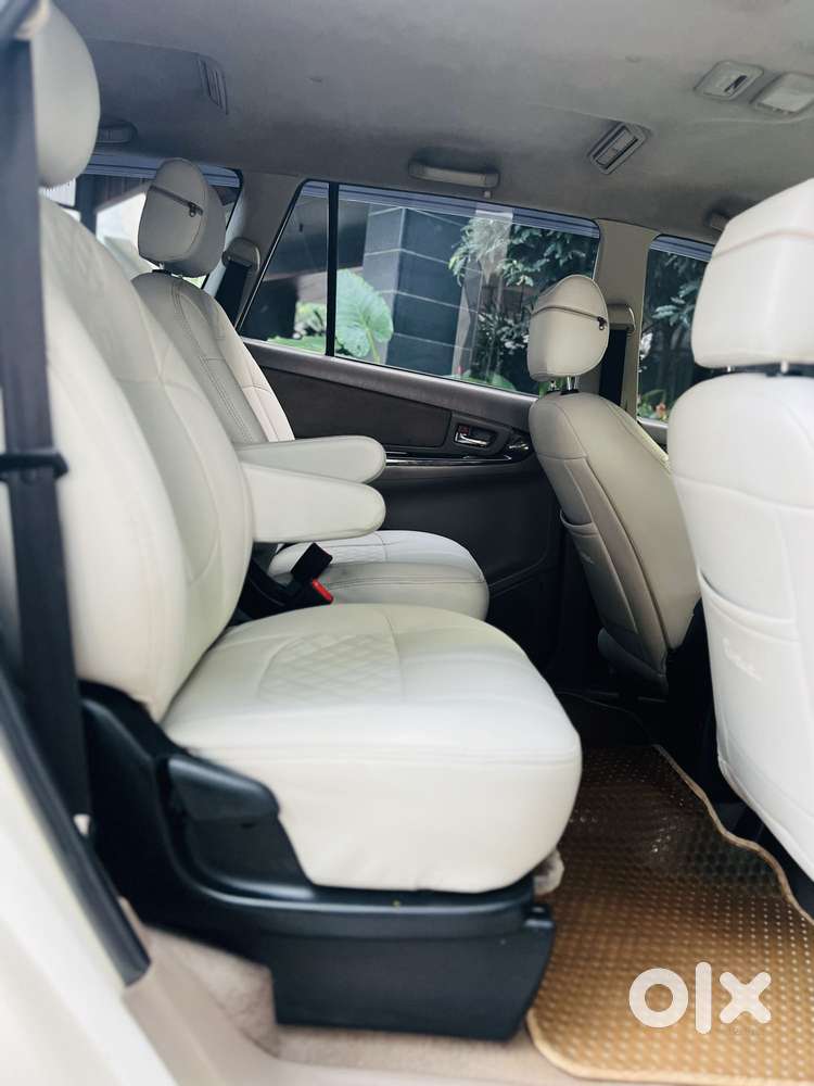 Toyota Innova 2.5 Vx 7 Seater Bs Iv, 2015, Diesel