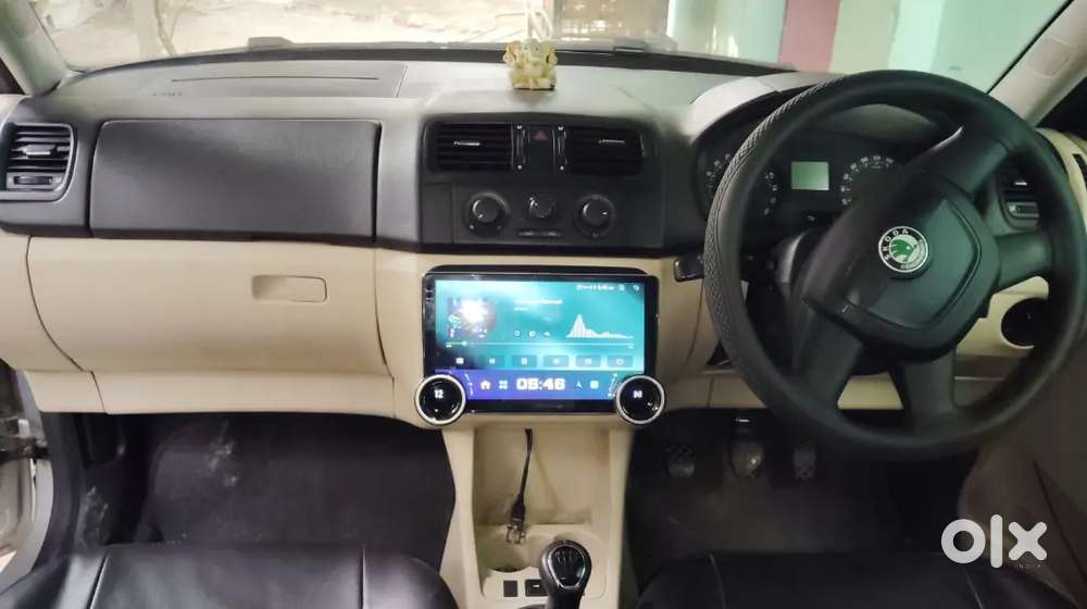 Urgently Selling Skoda Fabia 2012 Top Model