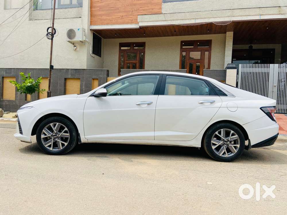 Hyundai Verna, 2023, Petrol
