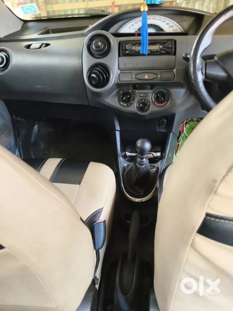Toyota Etios Liva 2013 Diesel 130000 Km Driven