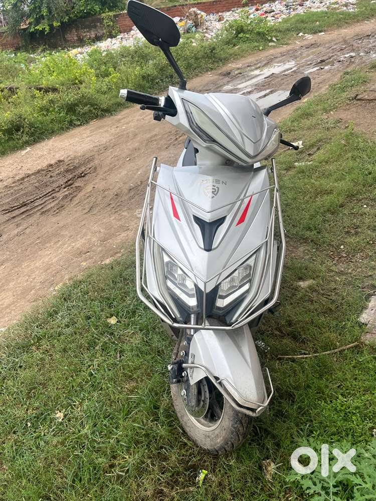 Urgent Sell - Scooters - 1823480162