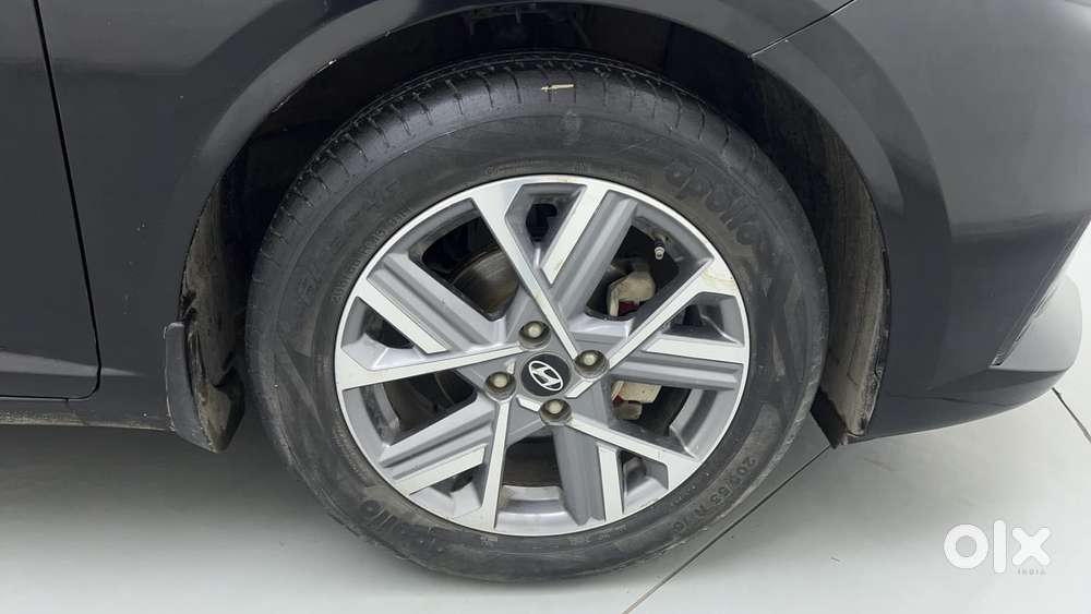 Hyundai Verna 1.5 Sx Petrol Mt, 2023, Petrol