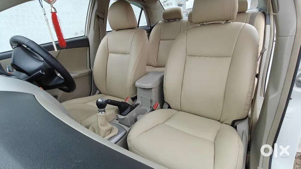 Toyota Corolla Altis Diesel 2013