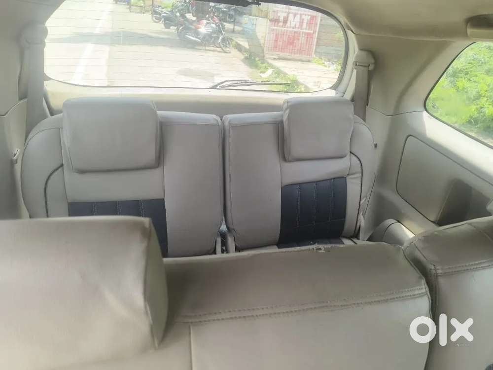 Toyota Innova 2011 Diesel 7-seater Car