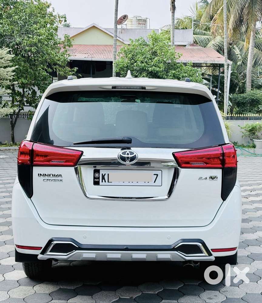 Toyota Innova Crysta 2.4 V, 2017, Diesel