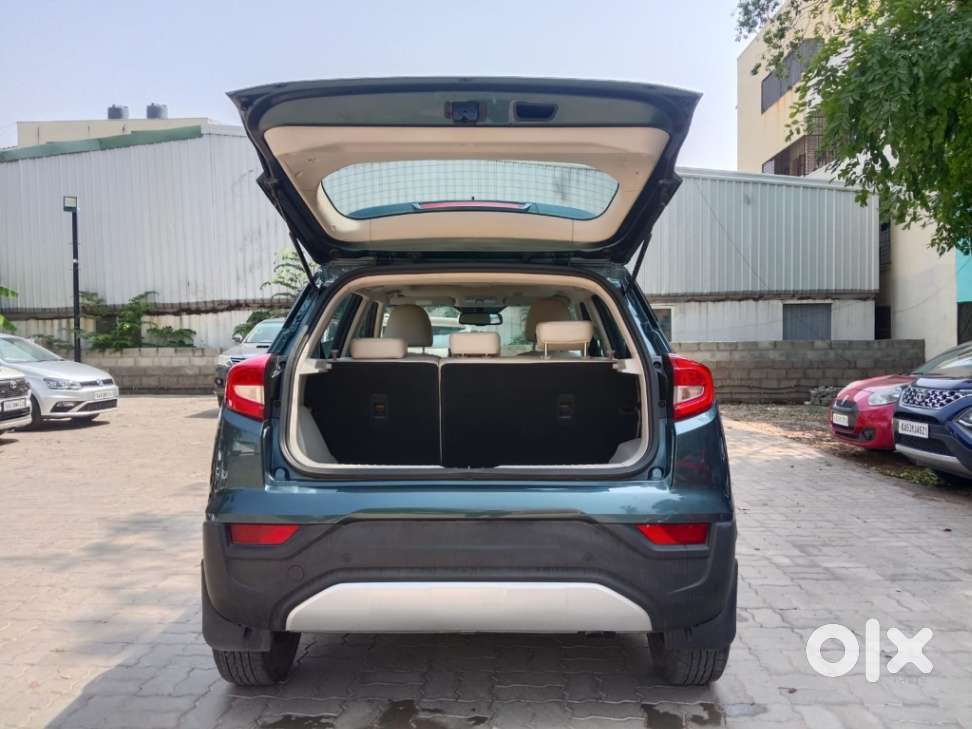 Mahindra Xuv300 W8, 2022, Petrol