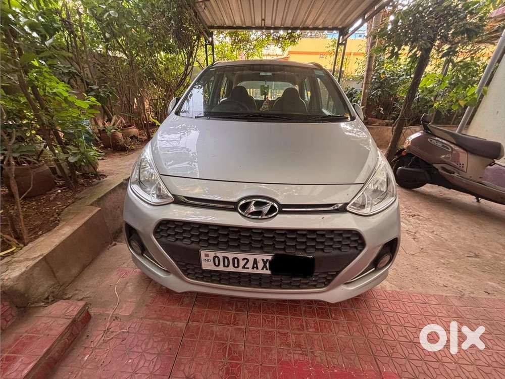 Hyundai Grand I10 Sportz (1st Owner, 14970 Kms)