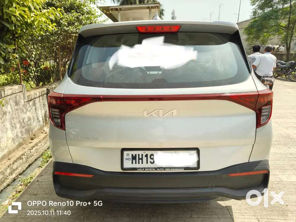 Kia Carens 2025 Petrol Well Maintained