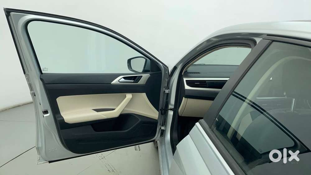 Volkswagen Virtus Highline Plus 1.0 Tsi At, 2022, Petrol