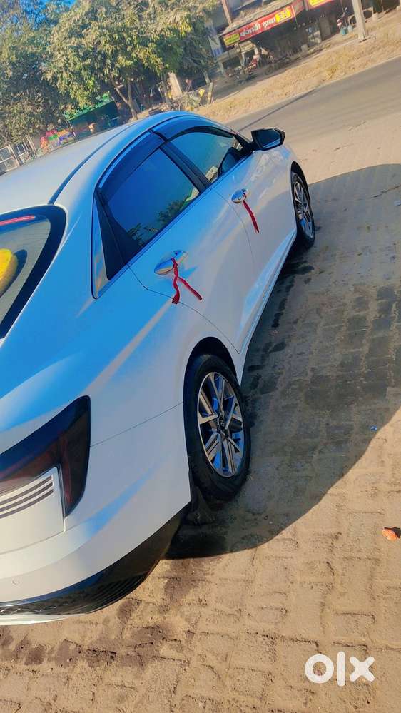 September 2023 Model Both Keys Good Condition Car Sx Manual Transmissi