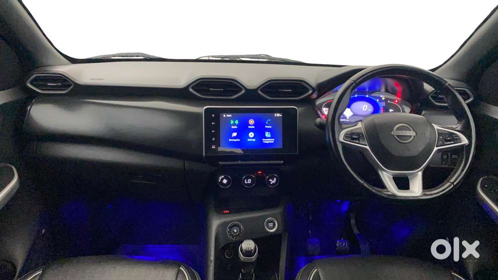 Nissan Magnite 1.0 Xv Premium, 2021, Petrol