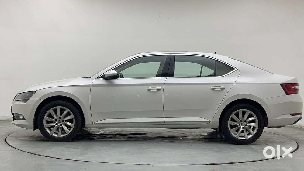 Skoda Superb Lk 1.8 Tsi At, 2018, Petrol