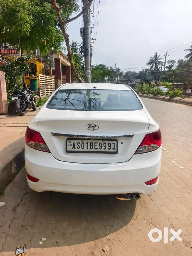 Hyundai Verna 2013 Petrol 70000 Km Driven