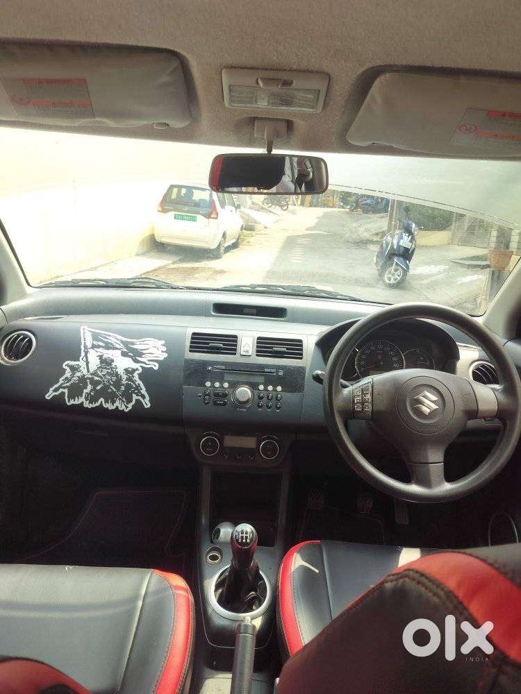 Maruti Suzuki Swift Zxi, 2010