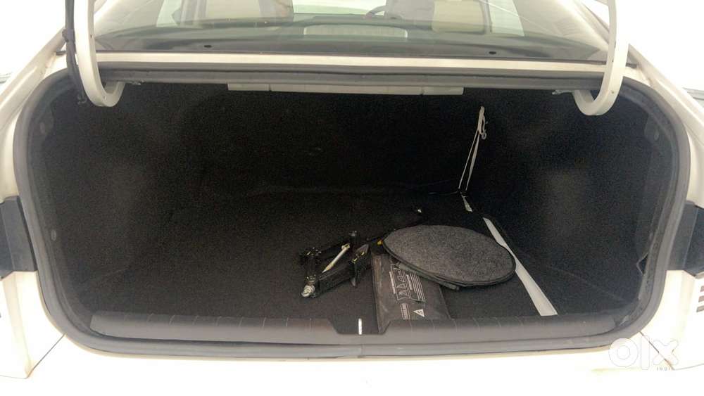Hyundai Verna 1.5 Sx Petrol Mt, 2024, Petrol