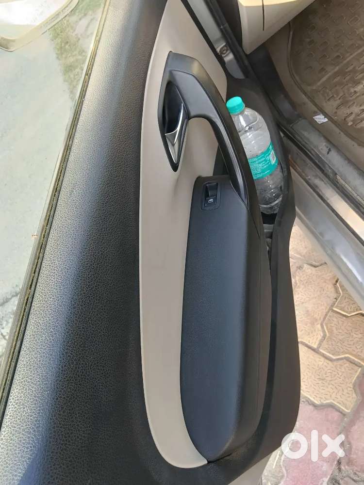 Volkswagen Polo 2012 Petrol 60000 Km Driven