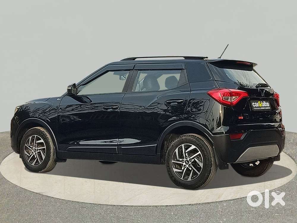 Mahindra Xuv300 W8, 2023, Petrol