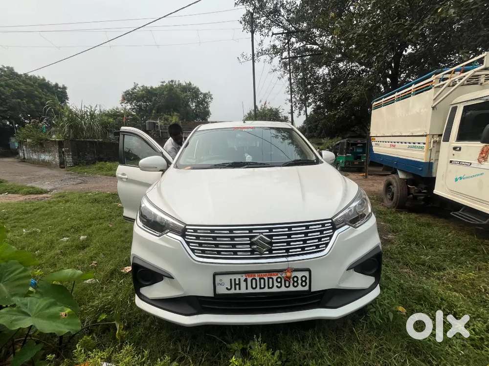 Maruti Suzuki Ertiga Vxi Petrol 2025