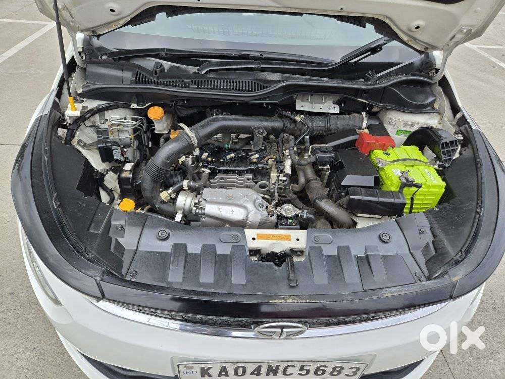 Tata Altroz Xz Plus (s), 2023, Petrol