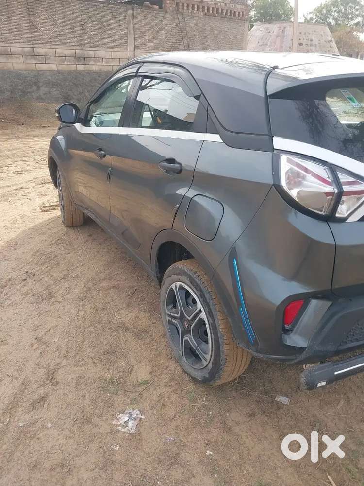 Tata Nexon Revotron 2023