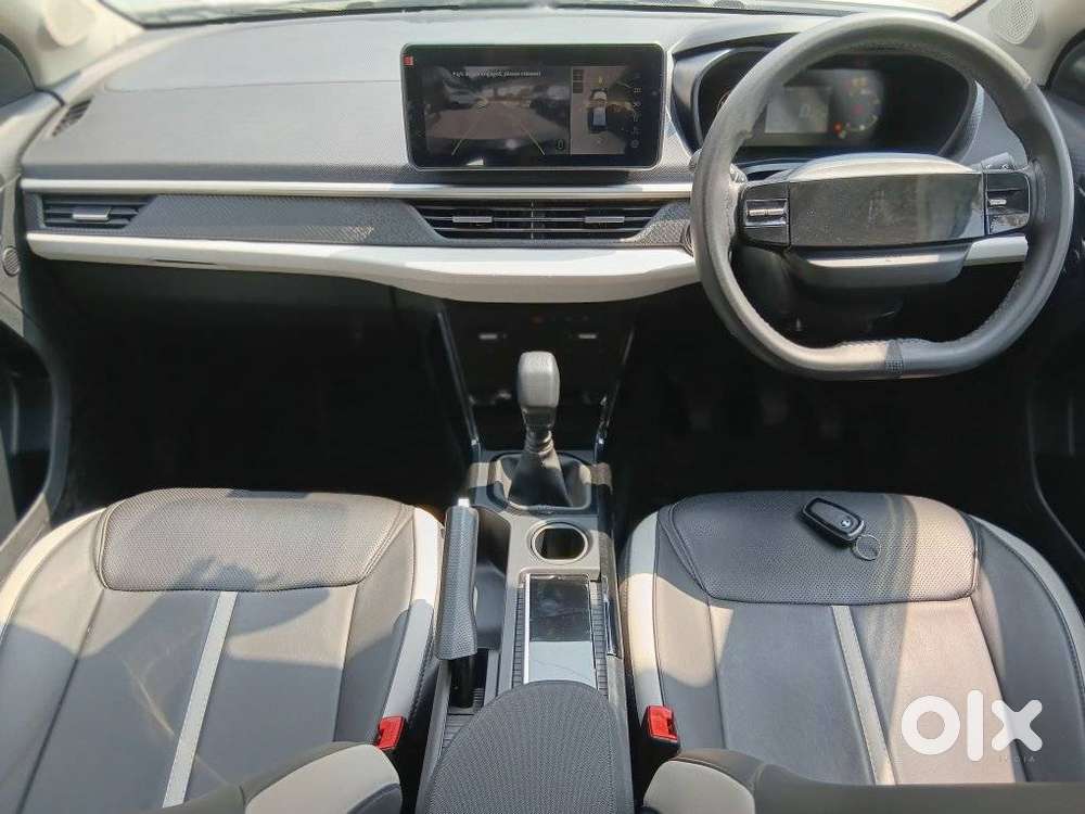 Tata Nexon Creative 1.2 Revotron Petrol 6 Mt Dt, 2025, Cng & Hybrids