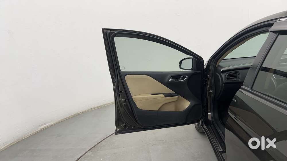 Honda City I-vtec V, 2022, Petrol